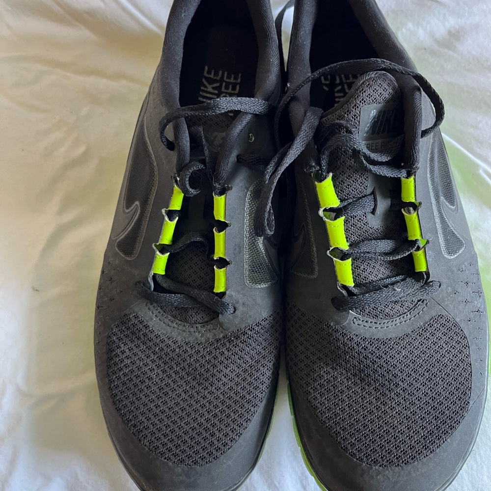 Excellent Condition 🌸 Nike Free Size 10 in Black and Green. - Picture 6 of 10